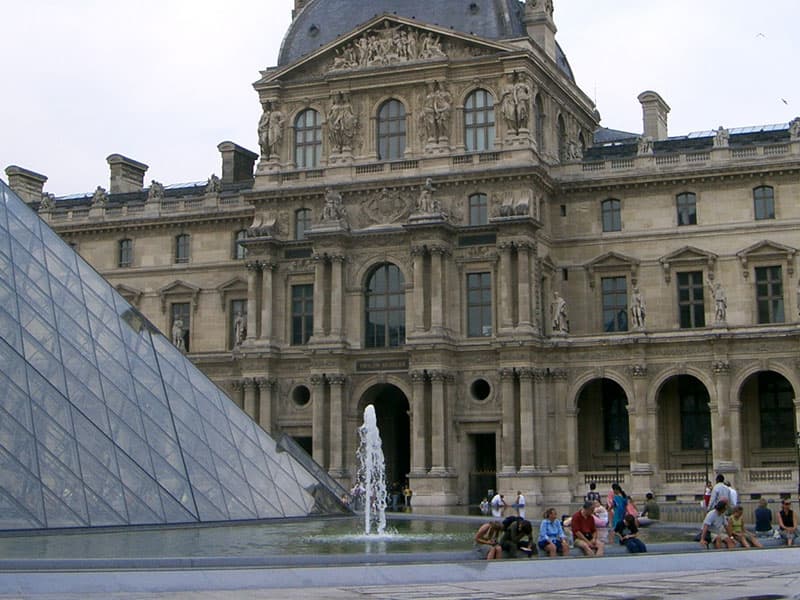 Louvre
