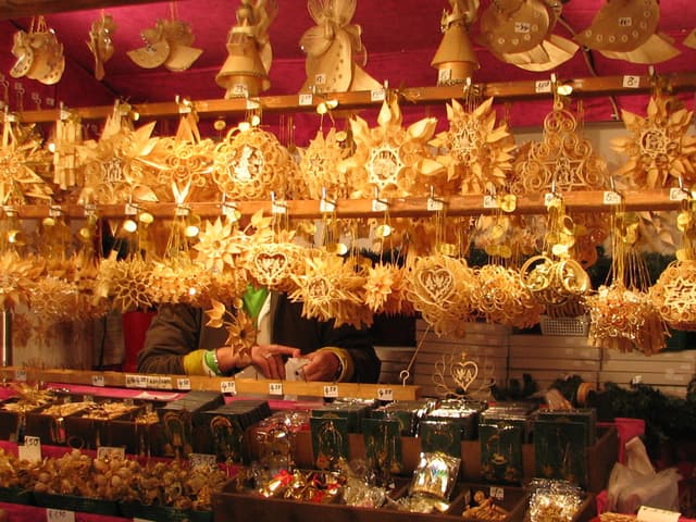 Wood and straw goods