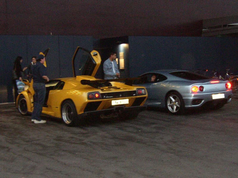 Random Lamborghini and Ferrari