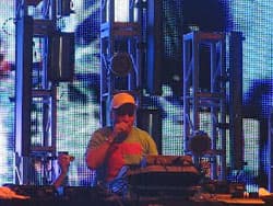 Danny Tenaglia (distorted sound)